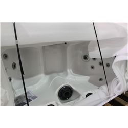 2 PERSON ULTRA COMPACT HOT TUB