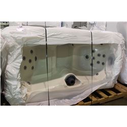 2 PERSON ULTRA COMPACT HOT TUB