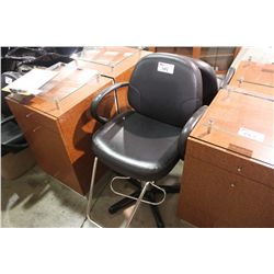 ADJUSTABLE HYDRAULIC SALON CHAIR