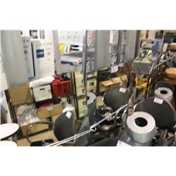 3 MIRRORED SALON STATIONS