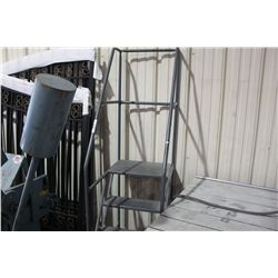 METAL MOBILE WAREHOUSE STAIR