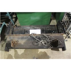 TOMMY GATE 800LB PICK UP TRUCK LIFT GATE