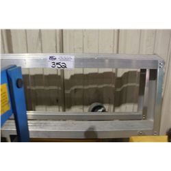 2 FOLDING METAL SAW HORSES & SCAFOLDING