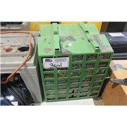 ROUTER TABLE -  HARDWARE & BLACK & DECKER SANDER