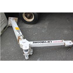 LIFTMOORE DECK CRANE