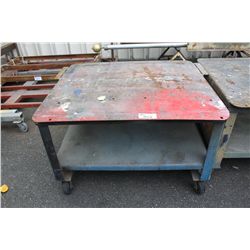METAL MOBILE WORK TABLE