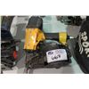 Image 1 : BOSTITCH NAIL GUN
