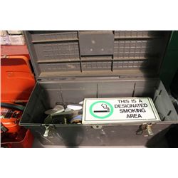 GREY TOOL BOX & CONTENTS