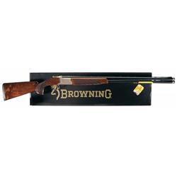 Browning Citori 625 Sporting Grade III Over/Under Shotgun with Box