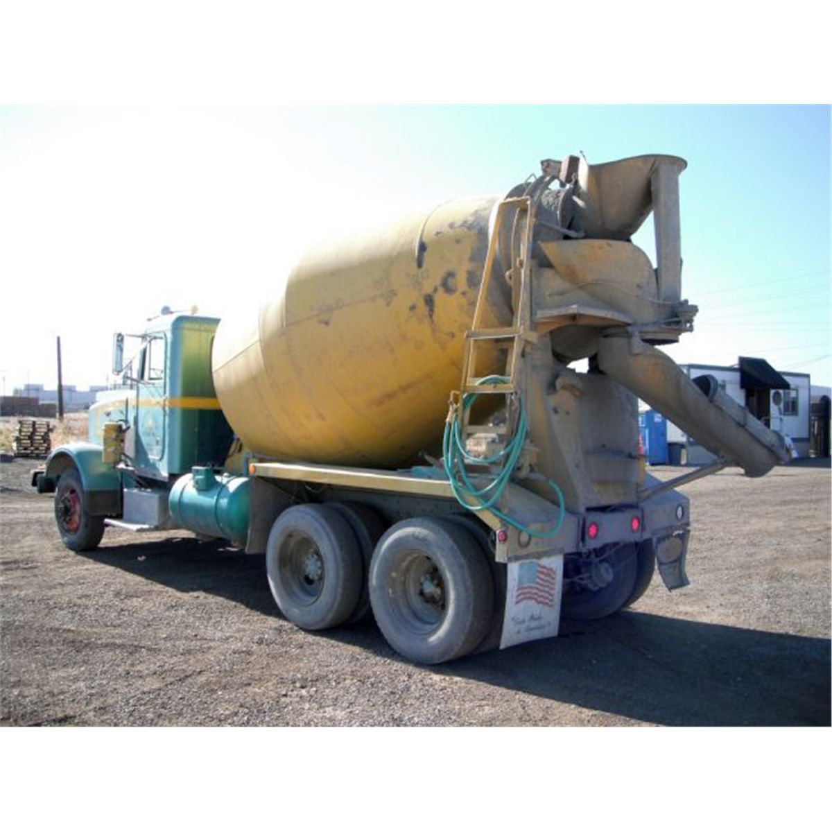 1977 Peterbilt 348M T/A Cement Mix Truck