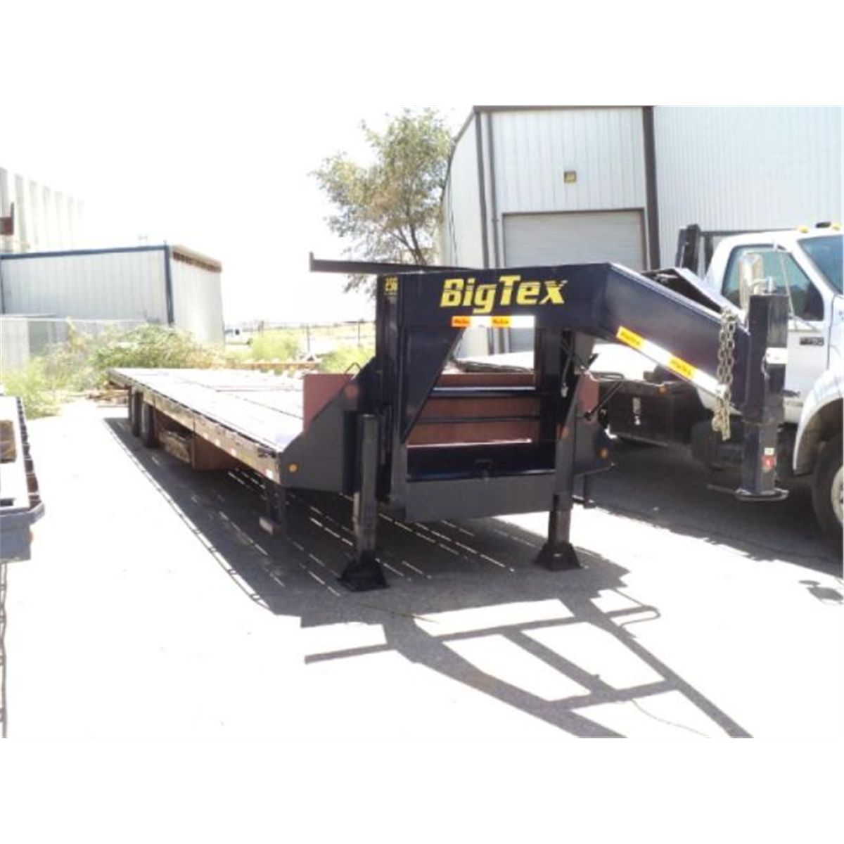 2008 BIG TEX GOOSENECK TRAILER 48" SPREAD AXLE SERIAL 25GN36, 36