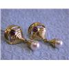 Image 3 : 14k Gold Earrings with Pearl