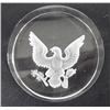 Image 2 : Eagle Paperweight