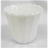 Image 1 : Vintage Milk Glass Vase Flower Pot Shape