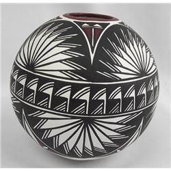 Native American Acoma Pot