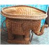 Image 2 : Wicker Elephant Table