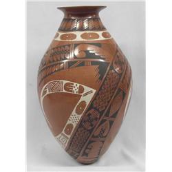 Museum Size Mata Ortiz Pottery by Yolanda Soto