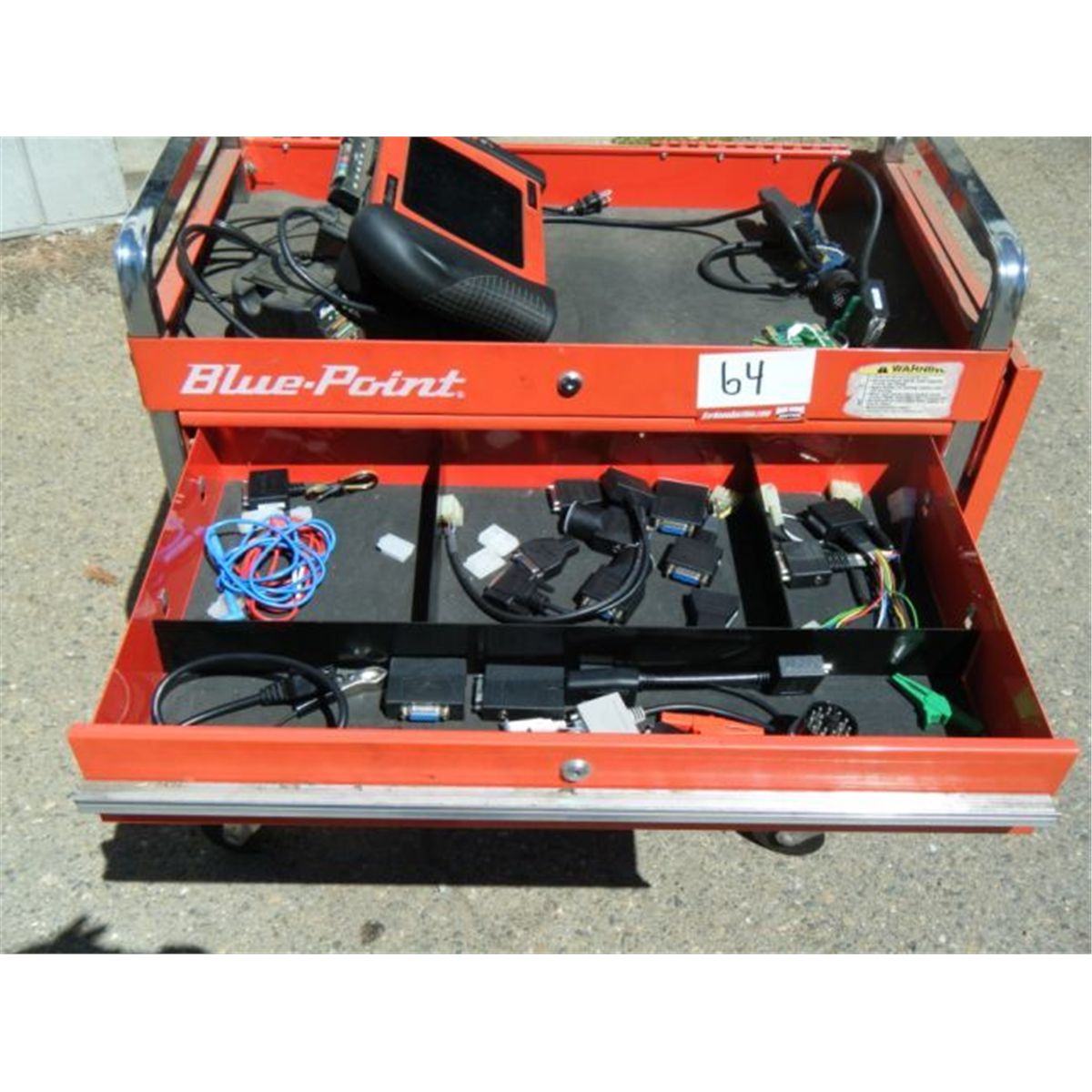SnapOn Scanner & Blue Point Tool Cart