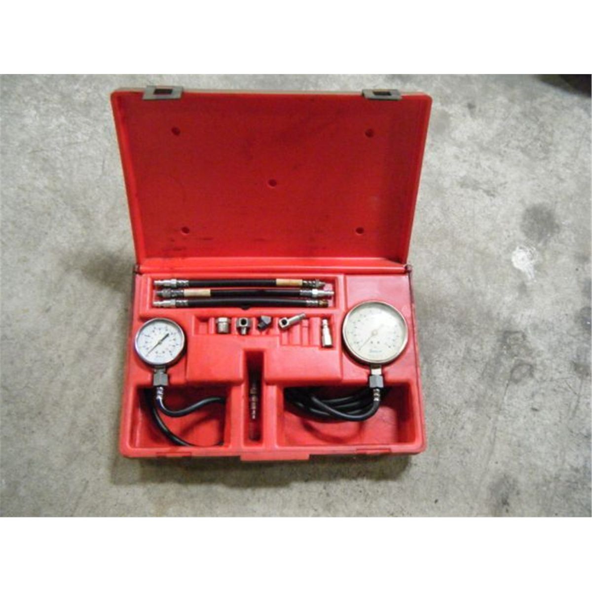Snapon AT67W Oil Pressure Gauge Set