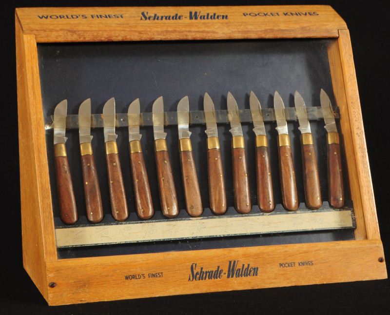 Schrade Walden Pocket Knife Countertop Display