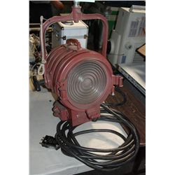 Mole Richardson 2k Hard light w/ barn doors