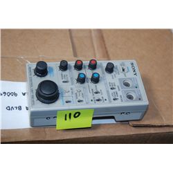 Sony RM-M7G Remote Control Unit No Cable