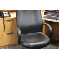 BLACK LEATHER HIGHBACK EXECUTIVE CHAIR
