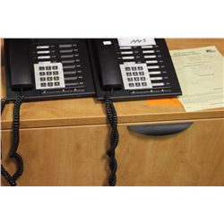 SIEMENS PHONE SYSTEMS C/W 180 OPTICET HANDSETS