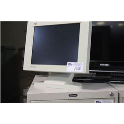 LOT OF 30 VIEWSONIC 15" FLAT PANEL MONITORS