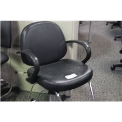 BLACK LEATHER PNEUMATIC LIFT HAIRDRESSING STOOL