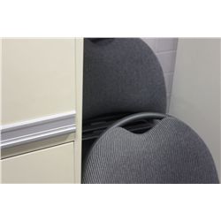 LOT OF 8 FOLDING CHAIRS