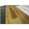 Image 1 : ARMOURWOOD WIDE PLANK RED OAK SOLID