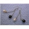 Image 3 : Dangling Pearl and Silver Earrings