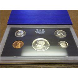 1972 US PROOF SET (WITH BOX)