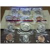 1990 US MINT SET (UNC) P/D (WITH ENVELOPE)