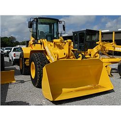 2001 NEW HOLLAND LW130