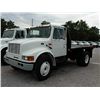 Image 2 : 1999 INTERNATIONAL 4700  FLATBED