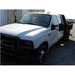 2005 FORD F-350  CREWCAB FLATBED