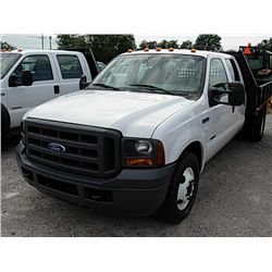 2005 FORD F-350  CREWCAB FLATBED