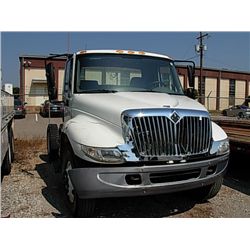 2006 INTERNATIONAL 4300  S/A CAB AND CHASSIS