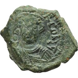 Impero Bizantino.    Costante II (641-668). Follis, Siracusa. D/ Busto frontale. R/ Grande M. Sotto,
