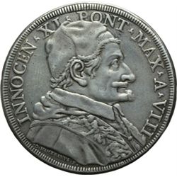 Monete e Medaglie di Zecche Italiane.   Roma. Innocenzo XI (1676-1689). Piastra 1684, A VIII.   M. 2