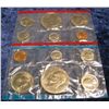 Image 1 : 706. 1975 U.S. Mint Set in original cellophane.