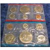 Image 1 : 715. 1976 U.S. Bicentennial Mint Set in original cellophane.