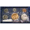 Image 2 : 744. 1983 Philadelphia Mint Set. Gem BU. In original cellophane.