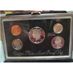 912. 1994 Premier Silver Proof Set. Original as Issued.