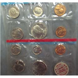 918. 1972 US Mint Set. Original as Issued.