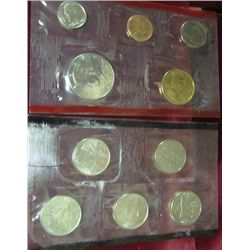 1242. 2001 D U.S. Mint Set original as issued by the U.S. Mint.