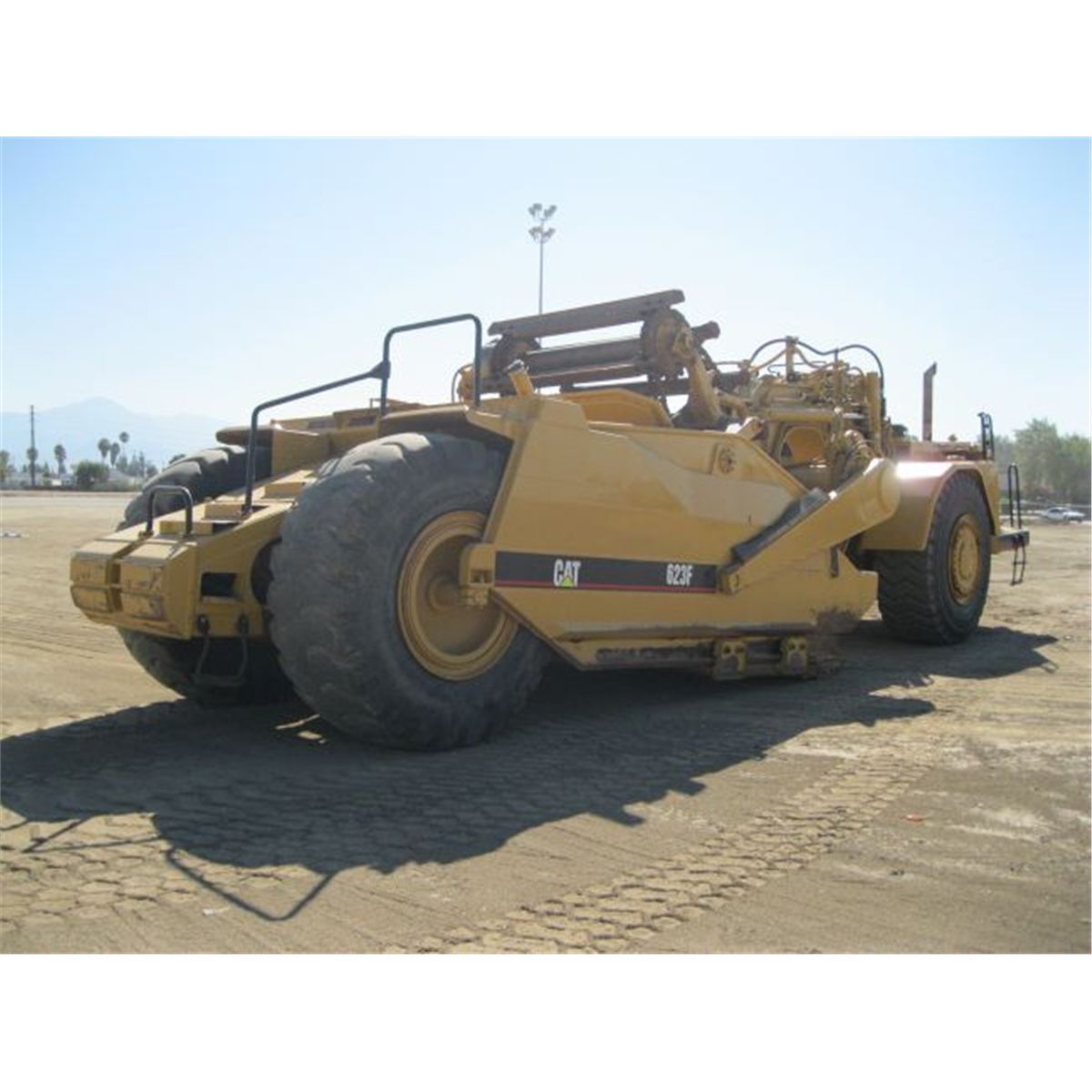 1994 Caterpillar 623F Series II Motor Scraper