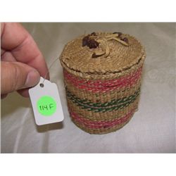wonderful Native American handmade basket lidded Skokomish Raffia by Louisa Pulsifer 3 1/4